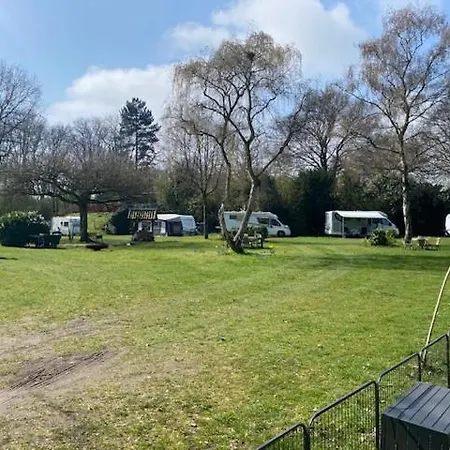Caravan Op Camping T Kopske In Camping *