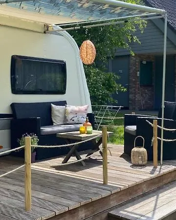 Caravan Op T Kopske In 호텔 Den Hout
